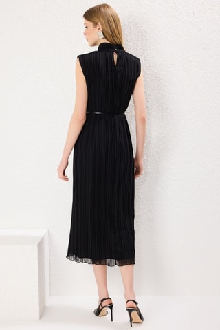 Vestido plissado - Preto