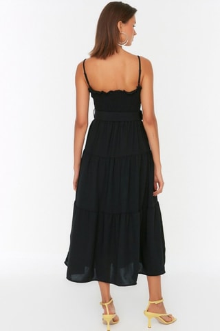 Vestido médio - Preto