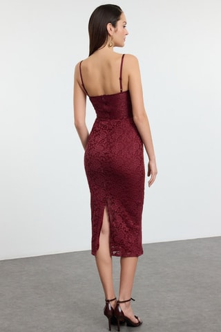 Vestido midi em renda - Bordô