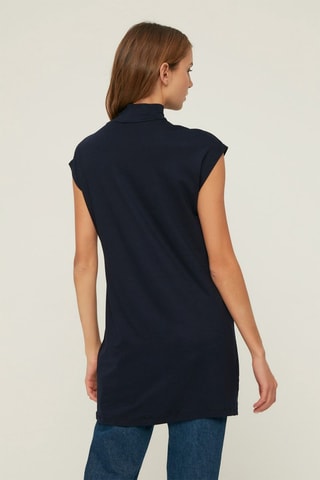 2 túnicas - Bege e azul-marinho