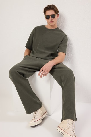 T-shirt oversize e calças de treino - Caqui