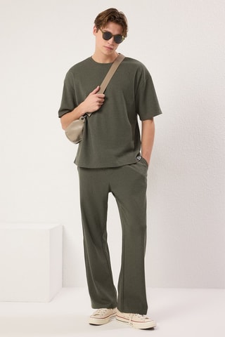 T-shirt oversize e calças de treino - Caqui