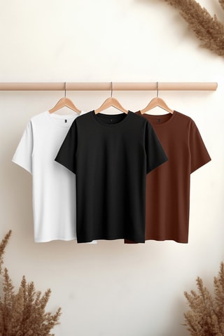 3 t-shirts - Preto e castanho
