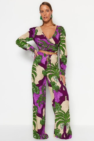 Crop top e calças de cintura alta - Bege e violeta