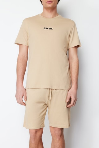 T-shirt e bermudas Bege e azul-marinho