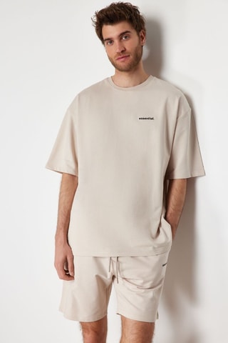 T-shirt e bermudas - Bege