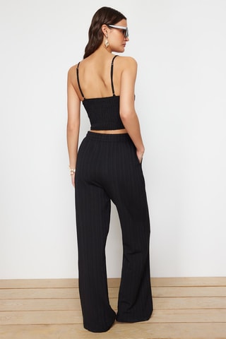 Crop top e calças - Preto