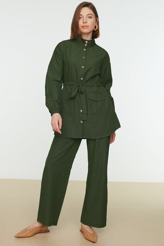 Camisa e calças - Verde