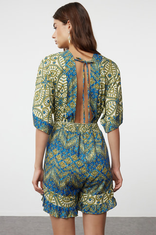 Macacão curto - Verde-azeitona