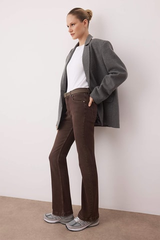 Calças de ganga flare de cintura alta - Castanho