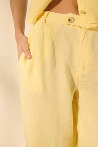 Calças largas de cintura alta - Amarelo