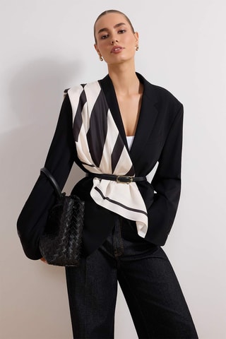 Lenço quadrado - Preto e cru