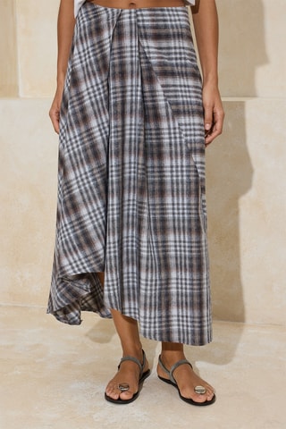 Saia comprida - Castanho