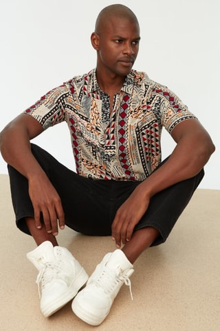 Camisa - Cru e bordô