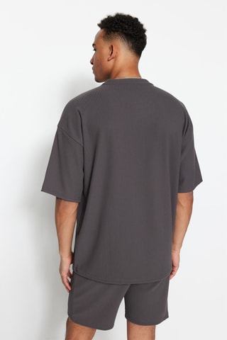 T-shirt larga - Cinzento-escuro