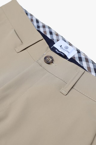 Calças chino regular. - Bege