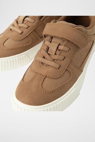 Zapatillas - Marrón claro