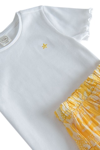 T-shirt et jupe Blanc et jaune