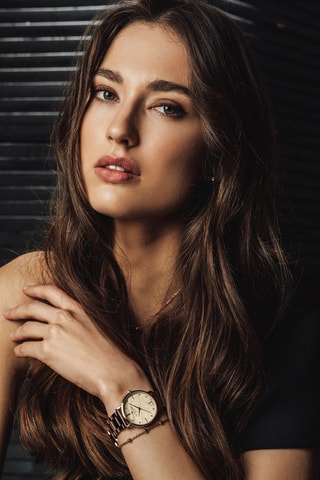 Montre à quartz en acier et nacre