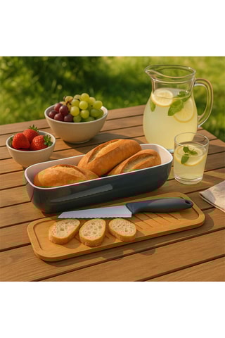 Cesto e faca para pão