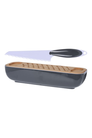 Cesto e faca para pão