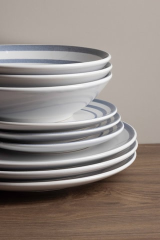 3 pratos de sobremesa em porcelana - 19 cm