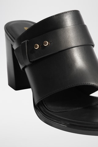 Sandali con tacco in pelle - Nero