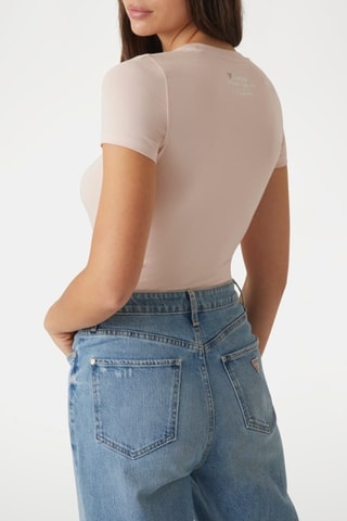 T-shirt - Nude - Guess