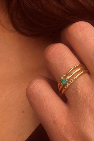 Bague - Or jaune, diamants et émeraude