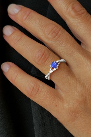 Bague - Or blanc, diamants et saphir