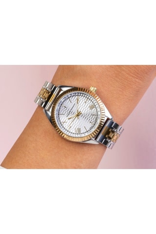 Montre à quartz en acier et diamants