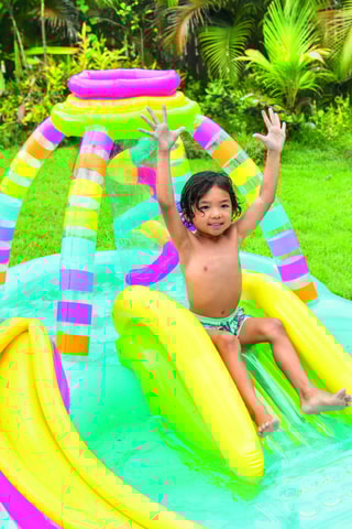 Zona de juego hinchable - Multicolor - Desde 2 años - Hasta 81 kg