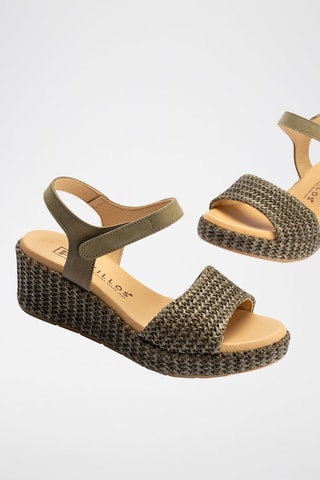 Sandali con zeppa in pelle scamosciata - Verde