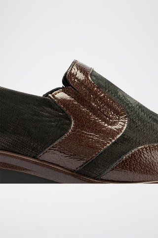 Slip-on in pelle verniciata - Marrone