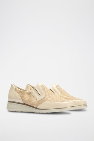 Slip-on in pelle verniciata - Beige