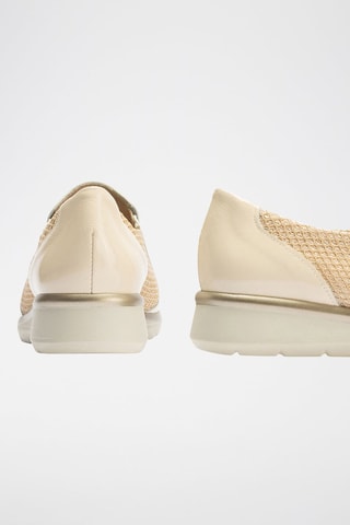 Slip-on in pelle verniciata - Beige