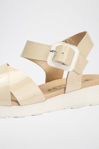 Sandali in pelle verniciata - Beige