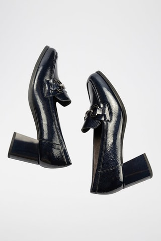 Mocassini con tacco in pelle verniciata - Blu