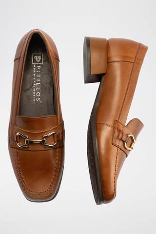 Mocassini con tacco in pelle - Marrone