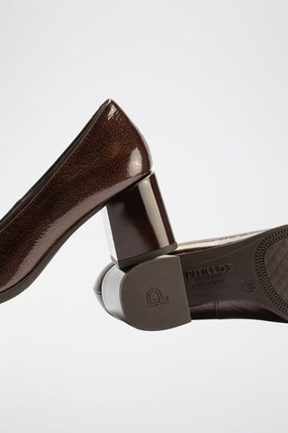 Décolleté in pelle verniciata - Marrone