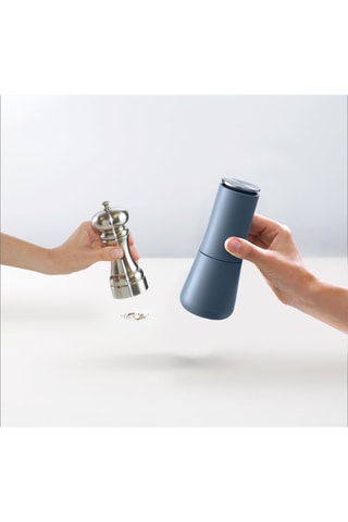 2 macinasale e pepe Milltrop