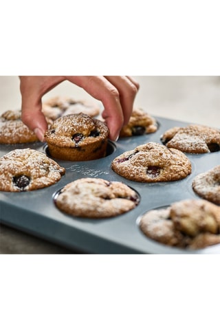 Molde con 12 espacios para muffins Nest - 41 x 30 cm