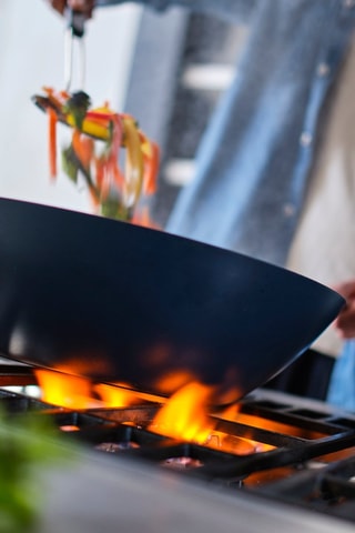 Wok con revestimiento de cerámica Space - 32 cm