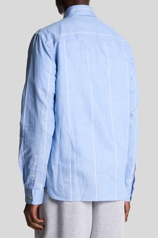 Camisa regular em linho - Azul-celeste
