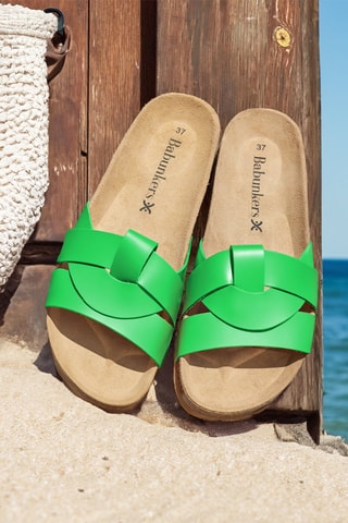 Mules em couro - 
Verde