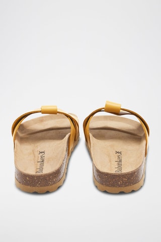 Mules em couro - 
Amarelo