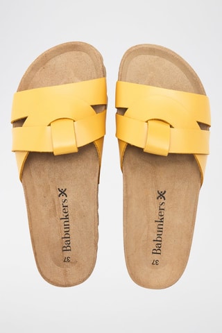 Mules em couro - 
Amarelo