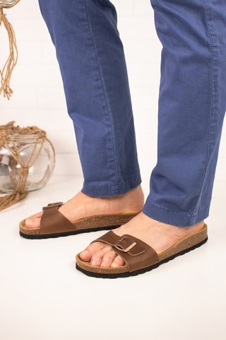 Mules de couro Kloe Castanho