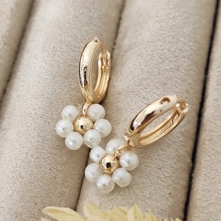 Brincos - Latão banhado a ouro e pérolas