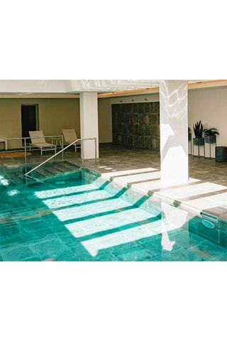 Pack presente Top Hotéis 4* e 5* com Spa ou Jantar para 2 pessoas - 50 Estadias